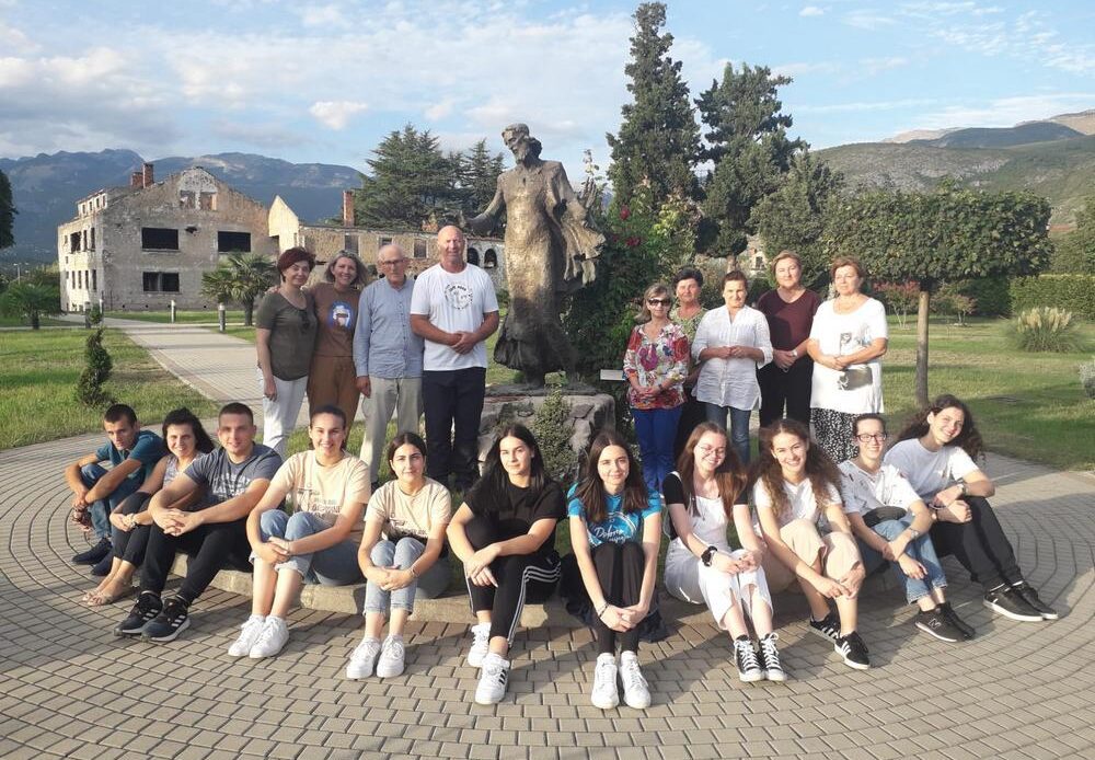 Održan seminar posta, molitve i šutnje IMG 20220905 WA0002 1000x694