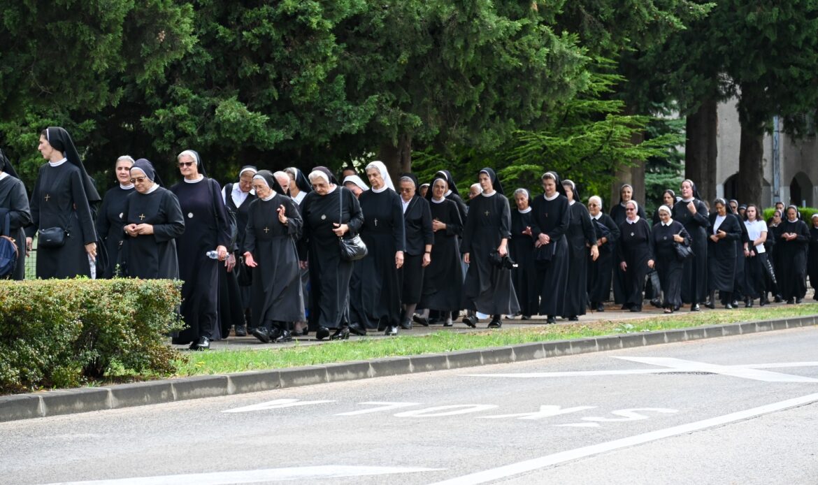 nacionalno hodocasce osoba posvecenog zivota 8