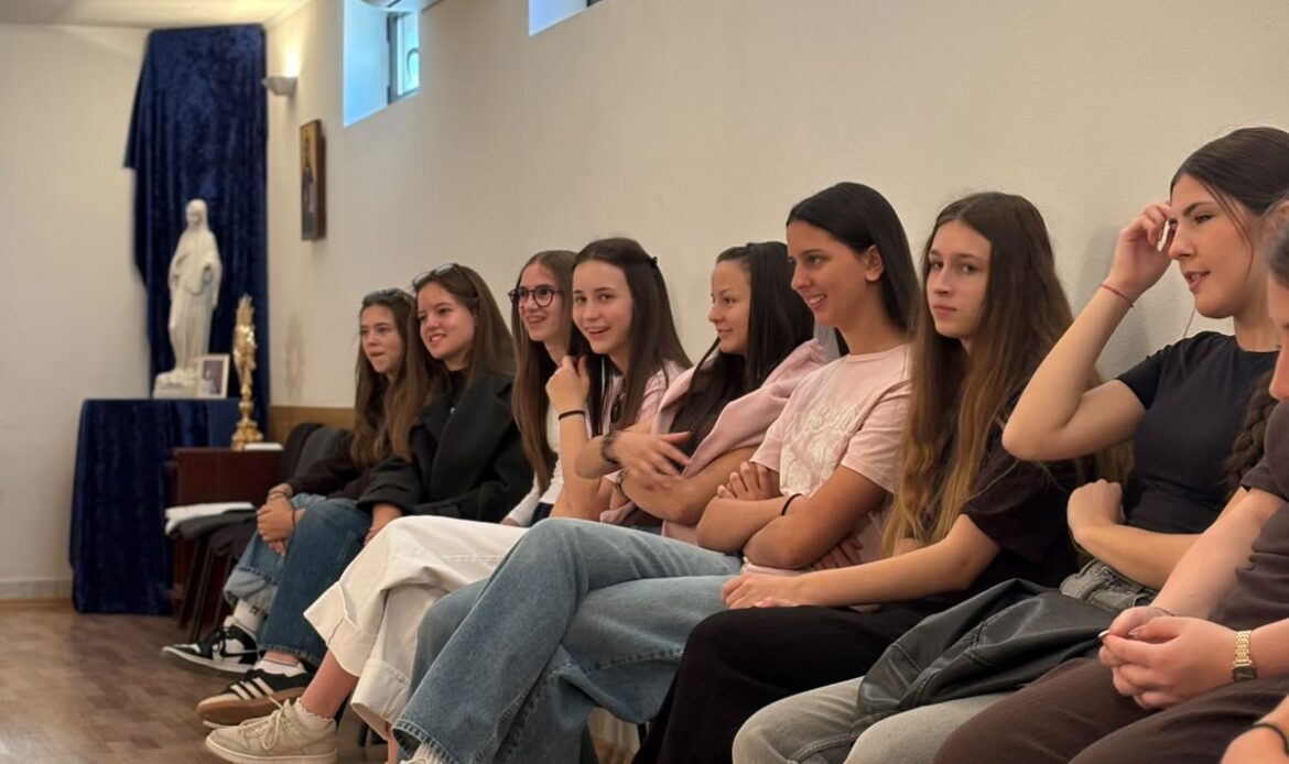 Bože, gdje si? – Održan seminar za srednjoškolce u Međugorju img 20261004 wa0054