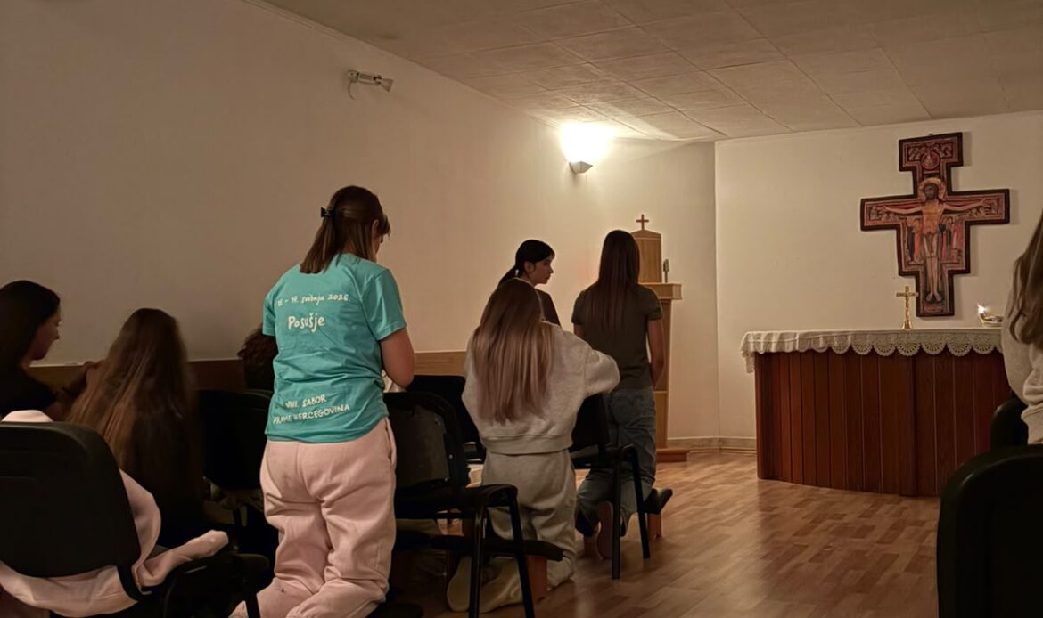 Bože, gdje si? – Održan seminar za srednjoškolce u Međugorju img 20261004 wa0091