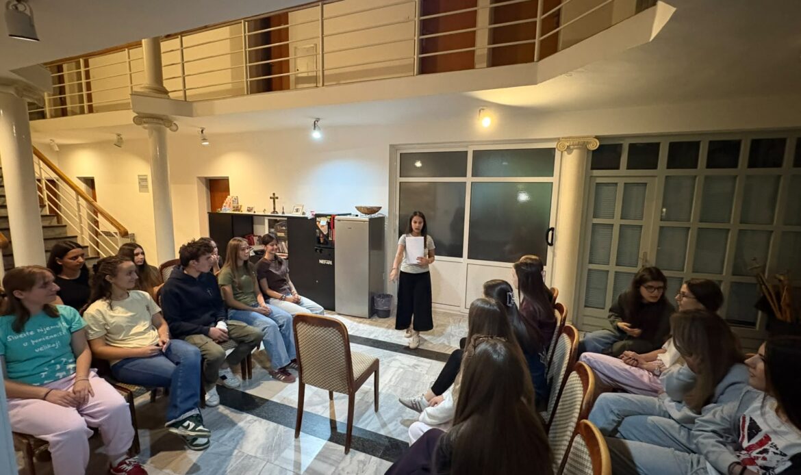 Bože, gdje si? – Održan seminar za srednjoškolce u Međugorju img 20261004 wa0095